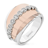 Right Hand Ring in 18k Gold with Diamonds