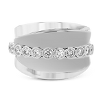 Right Hand Ring in 18k Gold with Diamonds
