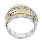 Right Hand Ring in 18k Gold with Diamonds
