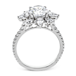 Engagement Ring in 18k Gold with Diamonds