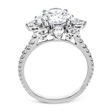 Engagement Ring in 18k Gold with Diamonds