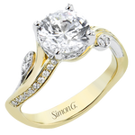 Engagement Ring in 18k Gold with Diamonds