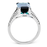 Color Ring in 18k Gold with Diamonds