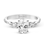 Engagement Ring in 18k Gold with Diamonds