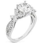 Engagement Ring in 18k Gold with Diamonds
