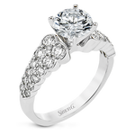 Engagement Ring in 18k Gold with Diamonds