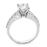 Engagement Ring in 18k Gold with Diamonds