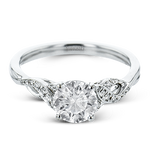 Engagement Ring in 18k Gold with Diamonds