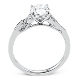 Engagement Ring in 18k Gold with Diamonds
