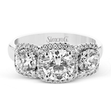 Engagement Ring in 18k Gold with Diamonds