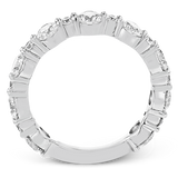 Right Hand Ring in 18k Gold with Diamonds