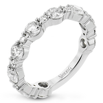 Right Hand Ring in 18k Gold with Diamonds