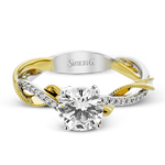 Engagement Ring in 18k Gold with Diamonds