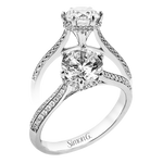 Engagement Ring in 18k Gold with Diamonds
