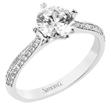 Engagement Ring in 18k Gold with Diamonds