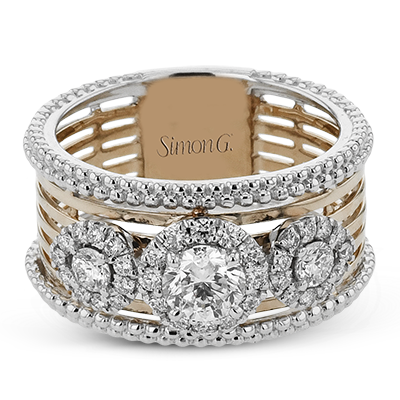 Right Hand Ring in 18k Gold with Diamonds