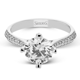 Engagement Ring in 18k Gold with Diamonds