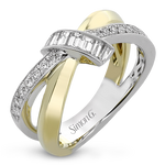 Right Hand Ring in 18k Gold with Diamonds