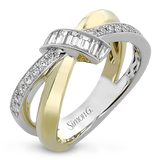 Right Hand Ring in 18k Gold with Diamonds
