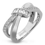 Right Hand Ring in 18k Gold with Diamonds