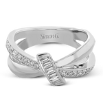 Right Hand Ring in 18k Gold with Diamonds