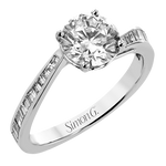 Engagement Ring in 18k Gold