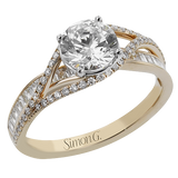 Engagement Ring in 18k Gold with Diamonds