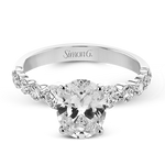 Engagement Ring in 18k Gold with Diamonds