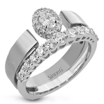 Right Hand Ring in 18k Gold with Diamonds