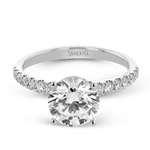 Engagement Ring in 18k Gold with Diamonds