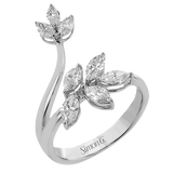 Right Hand Ring in 18k Gold with Diamonds
