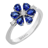 Color Ring in 18k Gold with Diamonds