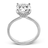 Engagement Ring in 18k Gold with Diamonds