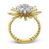 Right Hand Ring in 18k Gold with Diamonds