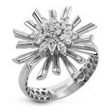Right Hand Ring in 18k Gold with Diamonds