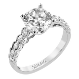 Engagement Ring in 18k Gold with Diamonds