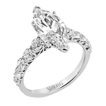 Engagement Ring in 18k Gold with Diamonds
