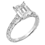 Engagement Ring in 18k Gold with Diamonds