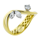 Right Hand Ring in 18k Gold with Diamonds