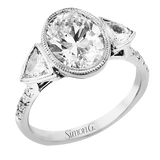Engagement Ring in 18k Gold with Diamonds