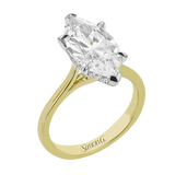 Engagement Ring in 18k Gold with Diamonds