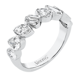 Right Hand Ring in 18k Gold