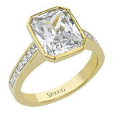 Engagement Ring in 18k Gold