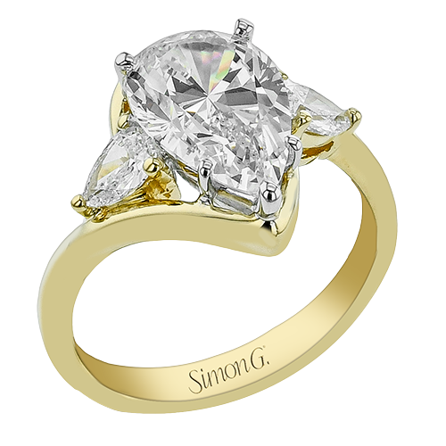 Engagement Ring in 18k Gold