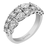Right Hand Ring in 18k Gold with Diamonds