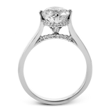 Engagement Ring in 18k Gold with Diamonds