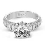 Engagement Ring in 18k Gold with Diamonds