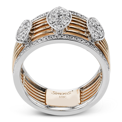 Right Hand Ring in 18k Gold with Diamonds