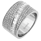 Right Hand Ring in 18k Gold with Diamonds