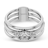 Engagement Ring in 18k Gold with Diamonds
